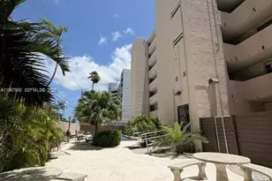 505 NE 30th St, Miami, FL 33137 - Photo 21