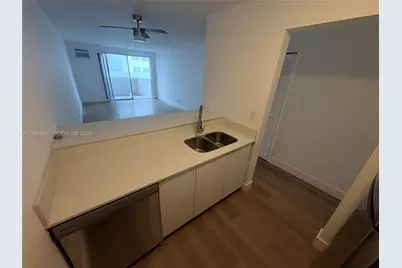 505 NE 30th St #505, Miami, FL 33137 - Photo 7