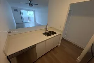 505 NE 30th St, Miami, FL 33137 - Photo 7