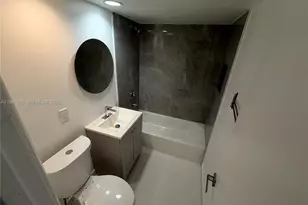 505 NE 30th St, Miami, FL 33137 - Photo 13