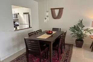 9581 Sunrise Lakes Blvd, Sunrise, FL 33322 - Photo 3