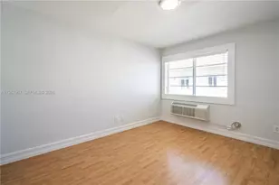 7925 Hawthorne Ave, Miami Beach, FL 33141 - Photo 13