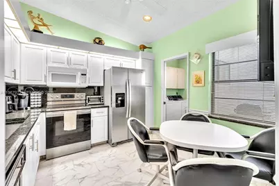 6116 Kings Gate Cir, Delray Beach, FL 33484 - Photo 7