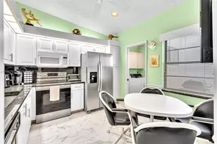 6116 Kings Gate Cir, Delray Beach, FL 33484 - Photo 7