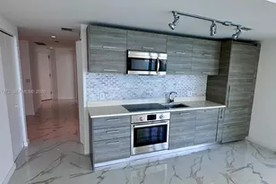 650 NE 32nd St, Miami, FL 33137 - Photo 5