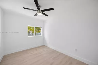 1070 Tyler St, Hollywood, FL 33019 - Photo 17