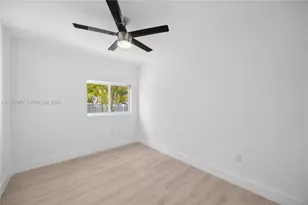 1070 Tyler St, Hollywood, FL 33019 - Photo 17