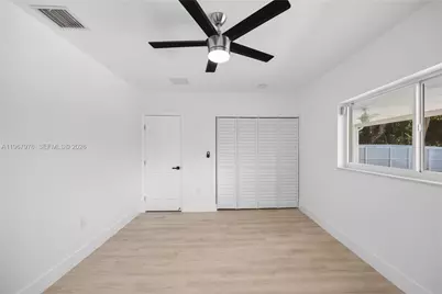 1070 Tyler St, Hollywood, FL 33019 - Photo 23