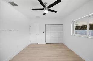 1070 Tyler St, Hollywood, FL 33019 - Photo 23