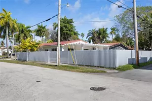 1070 Tyler St, Hollywood, FL 33019 - Photo 39
