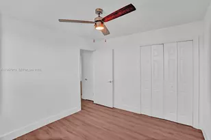 505 NE 30th St, Miami, FL 33137 - Photo 9