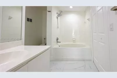 3255 NE 184th St #12105, Aventura, FL 33160 - Photo 19