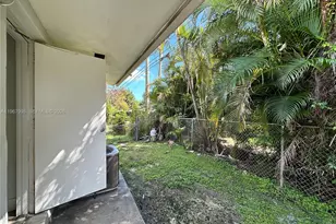 2436 Van Buren St, Hollywood, FL 33020 - Photo 23