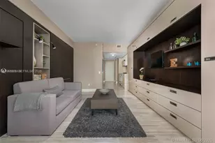 1300 Brickell Bay Dr, Miami, FL 33131 - Photo 7