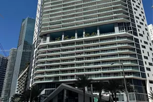 1300 Brickell Bay Dr, Miami, FL 33131 - Photo 15