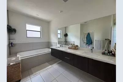 10240 NW 76th Ter, Doral, FL 33178 - Photo 3