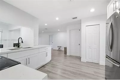 8555 NW 25th Pl, Coral Springs, FL 33065 - Photo 15