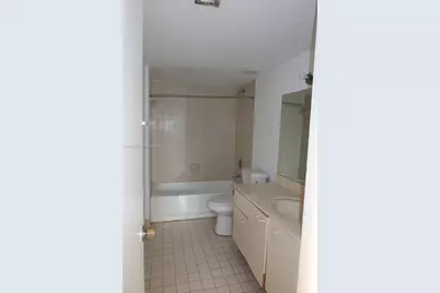 6272 NW 186th St #301, Hialeah, FL 33015 - Photo 19
