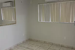 329 W 41st St, Hialeah, FL 33012 - Photo 11