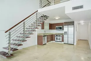 41 SE 5th St, Miami, FL 33131 - Photo 5