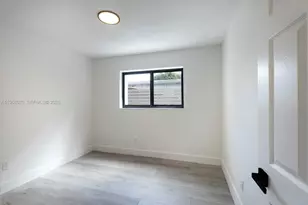 37 NW 59th St, Miami, FL 33127 - Photo 11