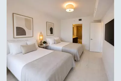 488 NE 18th St #2001, Miami, FL 33132 - Photo 9