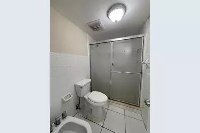 1350 SW 122nd Ave #212, Miami, FL 33184 - Photo 15