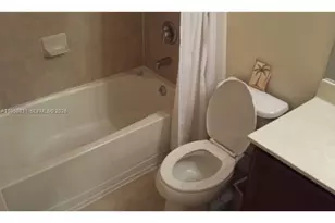 14716 SW 25th Ln, Miami, FL 33185 - Photo 13