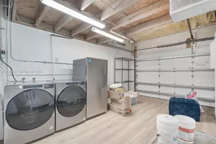 10121 E Broadview Dr, Bay Harbor Islands, FL 33154 - Photo 47