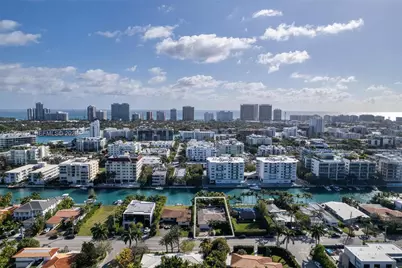 10121 E Broadview Dr, Bay Harbor Islands, FL 33154 - Photo 49