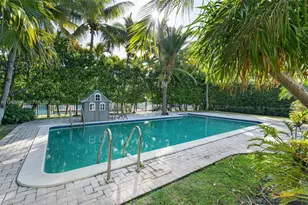 10121 E Broadview Dr, Bay Harbor Islands, FL 33154 - Photo 43