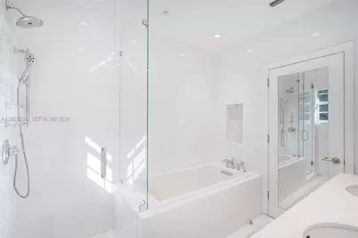 10121 E Broadview Dr, Bay Harbor Islands, FL 33154 - Photo 33