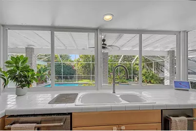 7940 SW 172nd Ter, Palmetto Bay, FL 33157 - Photo 9