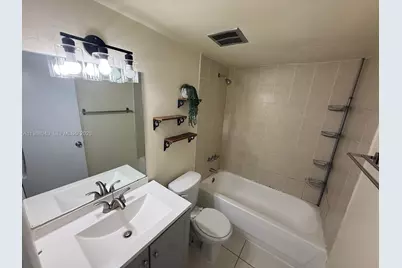 17530 NW 68th Ave #C3012, Hialeah, FL 33015 - Photo 5