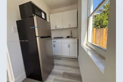 2801 SW 26th St #R-Left, Miami, FL 33133 - Photo 7