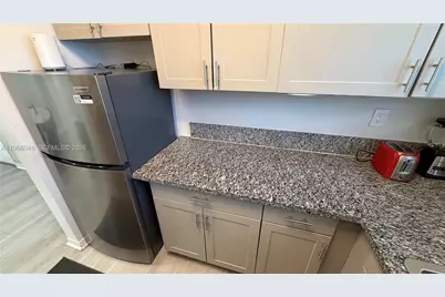 10004 E Bay Harbor Dr #10, Bay Harbor Islands, FL 33154 - Photo 9