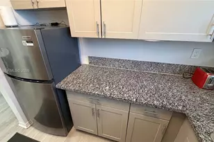 10004 E Bay Harbor Dr, Bay Harbor Islands, FL 33154 - Photo 9