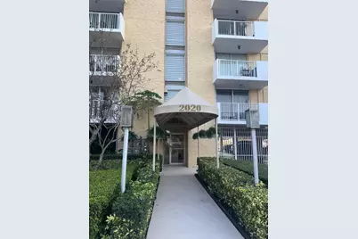 2020 NE 135th St #811, North Miami, FL 33181 - Photo 1