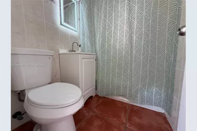 2801 SW 26th St #R-Right, Miami, FL 33133 - Photo 9