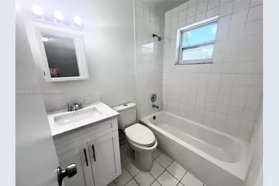 951 SW 7th #4, Miami, FL 33130 - Photo 7