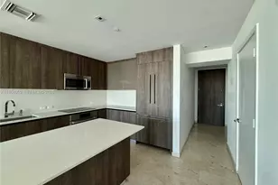 88 SW 7th St, Miami, FL 33130 - Photo 3