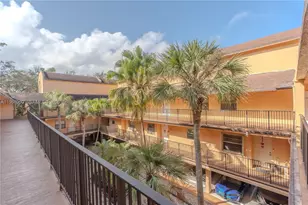 430 Commodore Dr, Plantation, FL 33325 - Photo 11