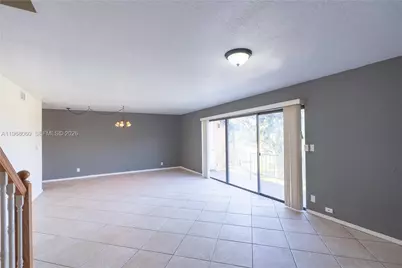 430 Commodore Dr #314, Plantation, FL 33325 - Photo 5