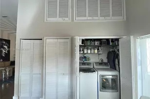 1103 NW 133rd Ct, Miami, FL 33182 - Photo 5