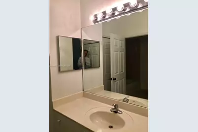 3323 NE 11th Dr #-, Homestead, FL 33033 - Photo 11