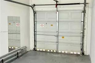 3323 NE 11th Dr, Homestead, FL 33033 - Photo 5