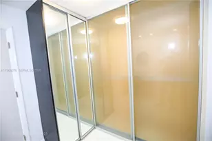 600 NE 36th St, Miami, FL 33137 - Photo 1