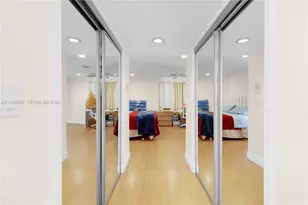 5253 NW 94th Doral Pl, Doral, FL 33178 - Photo 13