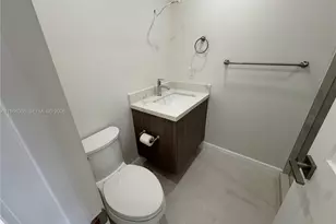 1900 W 54th St, Hialeah, FL 33012 - Photo 21