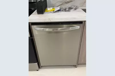 1900 W 54th St #219, Hialeah, FL 33012 - Photo 15